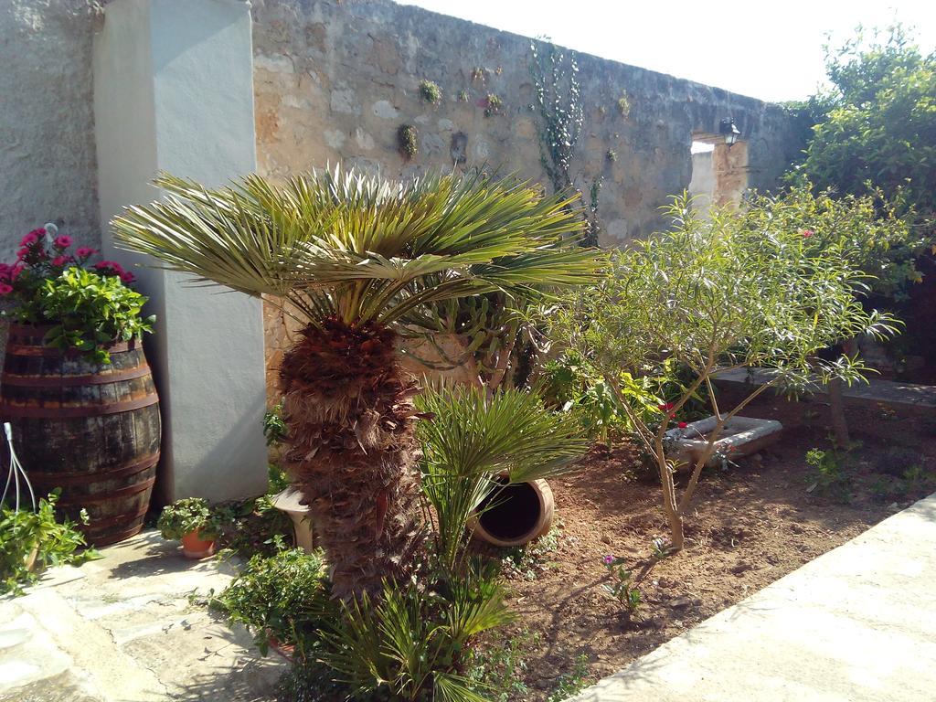 Baglio Bellavista Bed and Breakfast Torre Nubia Buitenkant foto